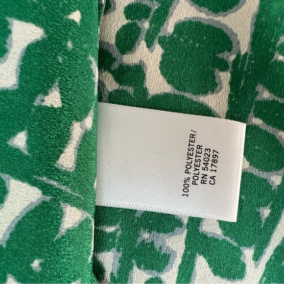 Banana Republic Factory XS green and white blouse - Picture 5 of 5